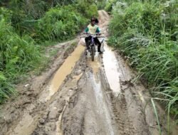 Sejak 1996 Tak Pernah Diperbaiki, Jalan SP 1 Kuala Pangoh Makin Memprihatinkan
