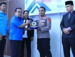 Kapolres Bener Meriah Terima Penghargaan di Pengukuhan PWI–IKWI 2025–2028, Tegaskan Komitmen Sinergi dengan Pers