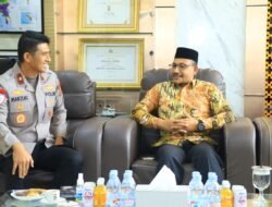 Haji Uma Puji Cara Kapolda Aceh Kendalikan Situasi saat Demo