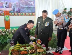 Soliditas di Dataran Gayo: Kapolres Aceh Tengah Suprise TNI dengan Nasi Tumpeng di HUT ke-80