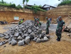Persiapan Peletakan Batu Pertama, Koramil 03/TG Gelar Gotong Royong Di Lokasi KDKMP