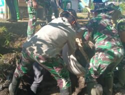 Satgas TMMD ke-126 Pasang Cincin MCK di Desa Reje Guru