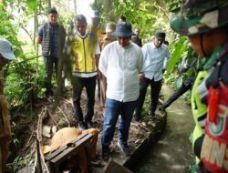 Hulu Air Dialihkan Sementara, Solusi Cepat Kendalikan Perluasan Sinkhole Pondok Balik Ketol