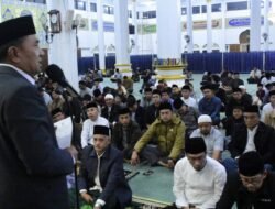 Hari Pertama Ramadhan, Jamaah Padati Masjid Agung Ruhama Takengon Meski Hujan Deras