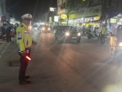 Satlantas Polres Aceh Tengah Lakukan Pengamanan Arus Lalu Lintas di Pusat Perbelanjaan dan SPBU