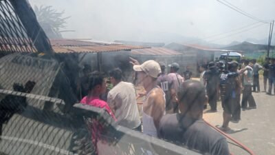 Kebakaran di Celala, Tiga Bangunan Warga Kuyun Toa Hangus