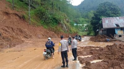 Polsek Lut Tawar Patroli Monitoring, Warga Diminta Waspada Dampak Curah Hujan Tinggi