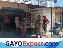 Babinsa Koramil 01/Lut Tawar Pererat Kedekatan dengan Warga Lewat Komsos di Desa Pinangan