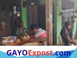 Babinsa Koramil 06/Jagong Pererat Kedekatan dengan Warga Lewat Komsos di Telegesari