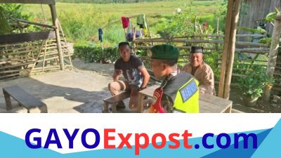 Babinsa Koramil 10/Celala Gelar Komsos Bersama Warga Desa Tanoh Depet