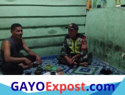 Babinsa Koramil 09/Ketol Ajak Warga Waspadai Karhutla Melalui Komsos di Pantan Reduk