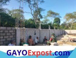 Babinsa Koramil 01/Lut Tawar Perkuat Kedekatan dengan Warga Lewat Komsos di Desa Toweren