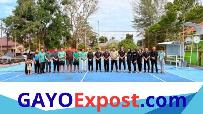 Perkuat Koordinasi Penegakan Hukum, Kejari Subulussalam dan PN Singkil Gelar Tenis Persahabatan